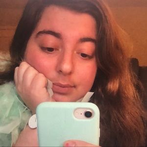 Meet your Posher, Naava